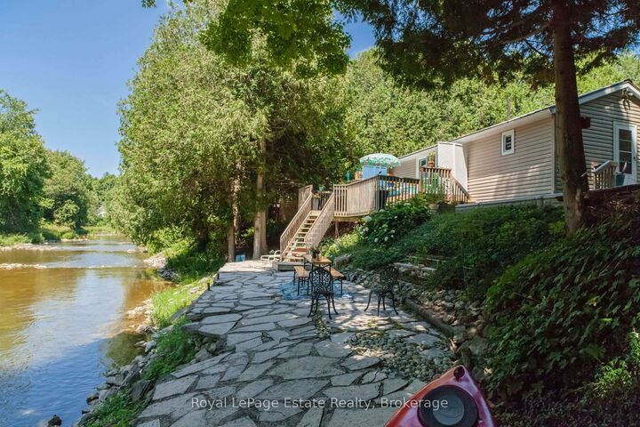 50 Roger'S Crescent — photo 1