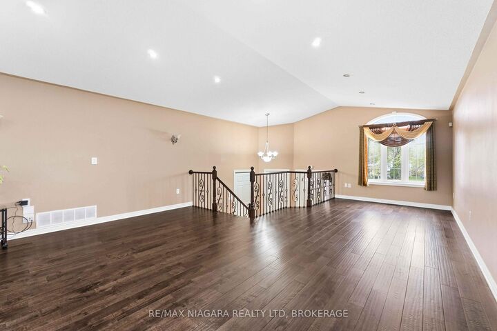Property Photo: 8253 Costabile Drive ON L2H 3L2