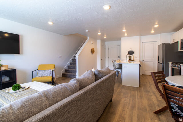 Property Photo:  529 S May Dr  UT 84720 