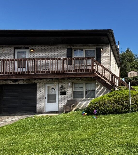 Property Photo:  7579 Elaine Drive 7579  PA 15642 