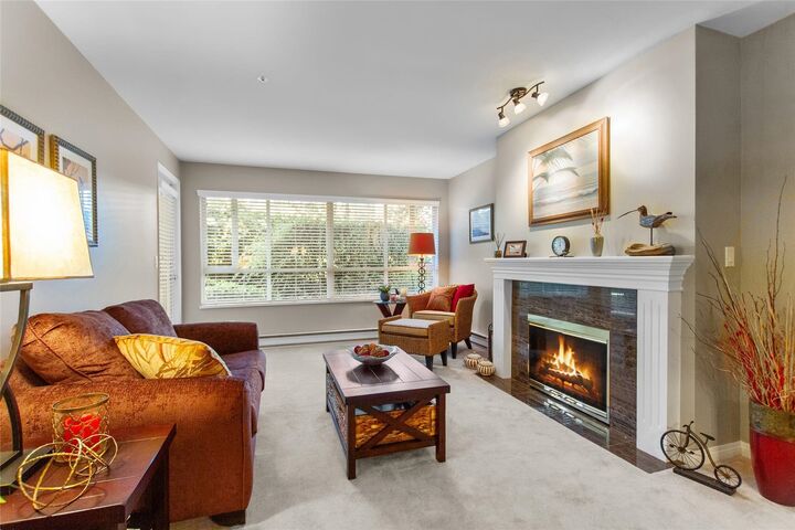 Property Photo: 15375 17 Avenue 103 BC V4A 1T8
