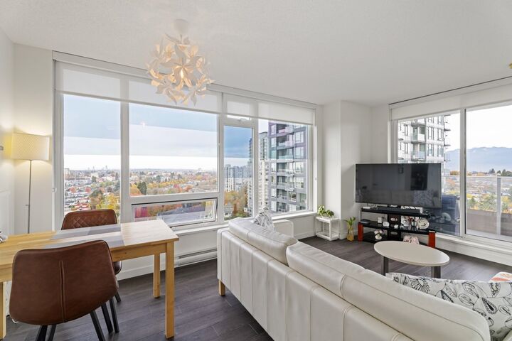 5515 Boundary Road 1602 — photo 1