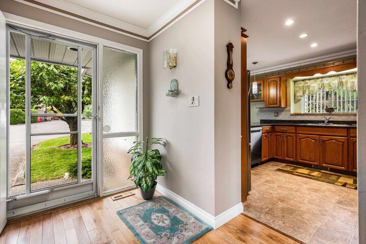 Property Photo:  2988 Horn Street 1  BC V2S 3C1 