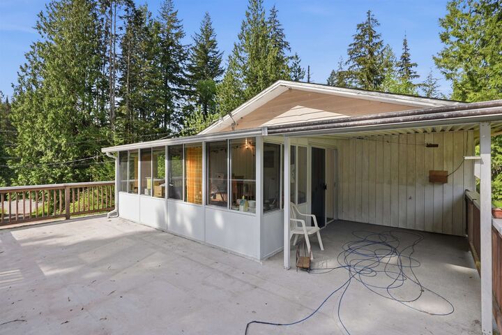 Property Photo:  28595 Dewdney Trunk Road  BC V2W 1M1 