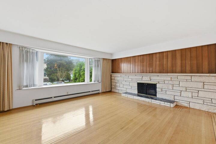 Property Photo:  6709 Ash Street  BC V6P 3K3 