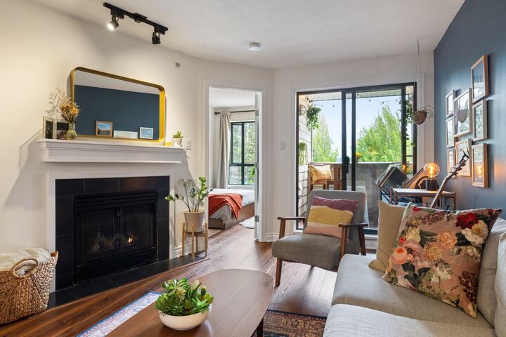 Property Photo:  2741 E Hastings Street 404  BC V5K 1Z8 