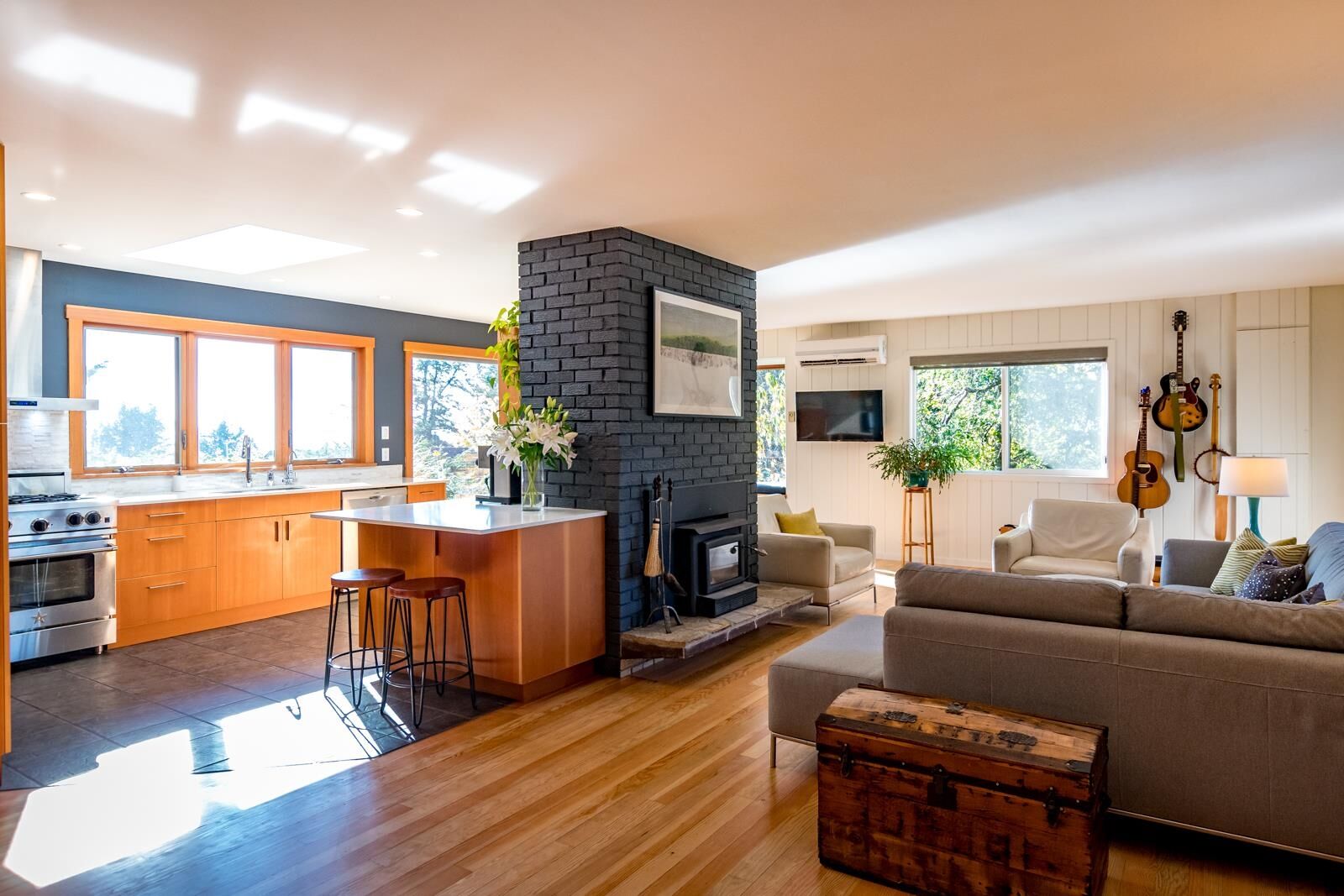 Property Photo:  5201 Havies Road  BC V7Z 0B9 