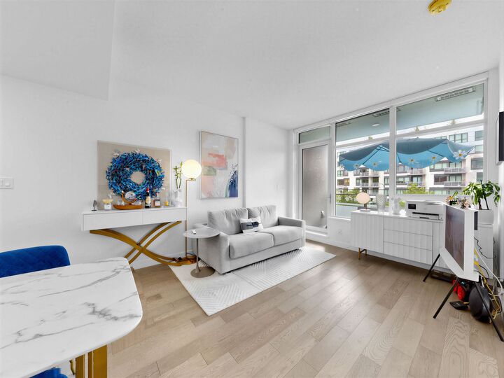 Property Photo:  4963 Cambie Street 304  BC V5Z 0H5 