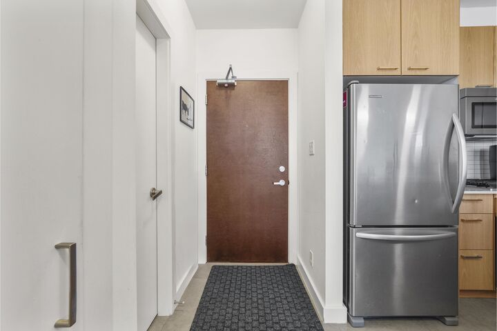 Property Photo:  2789 Shaughnessy Street 907  BC V3C 0C3 
