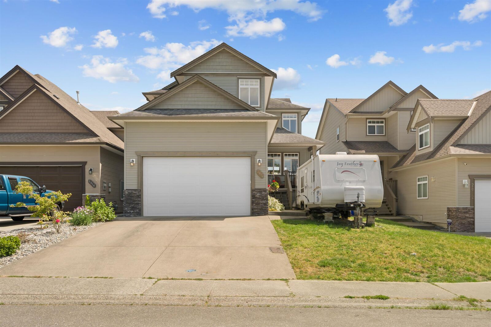Property Photo:  2814 Woodland Drive  BC V2Y 1C2 