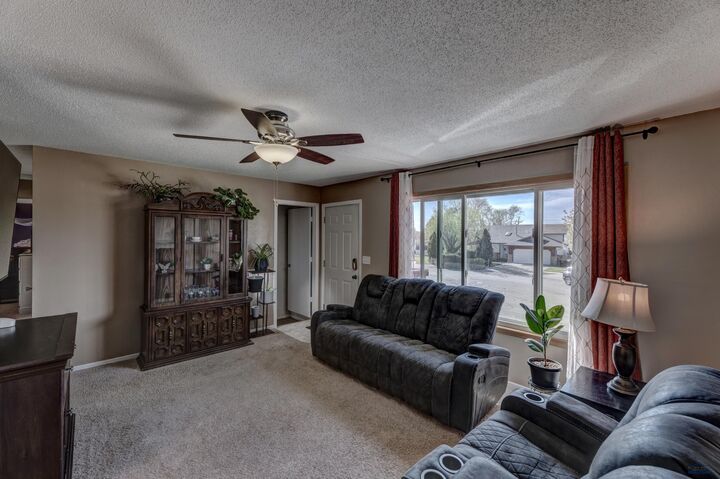 Property Photo: 4720 Apres Vous Ct SD 57703