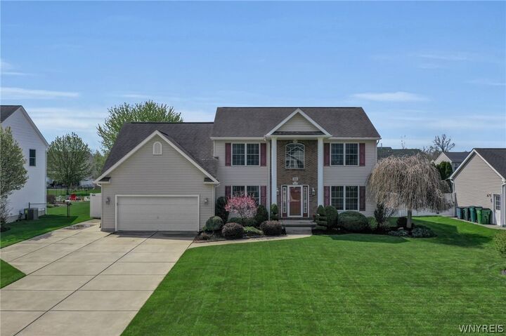 Property Photo:  3604 Kelsey Lane  NY 14120 