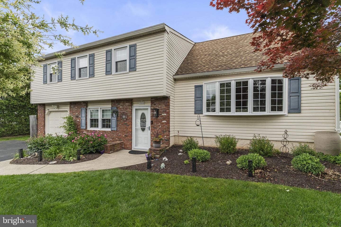 Property Photo:  1064 Lincoln  PA 18976 
