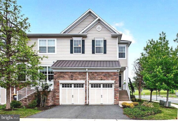 Property Photo:  4 Braeburn Drive  NJ 08558 