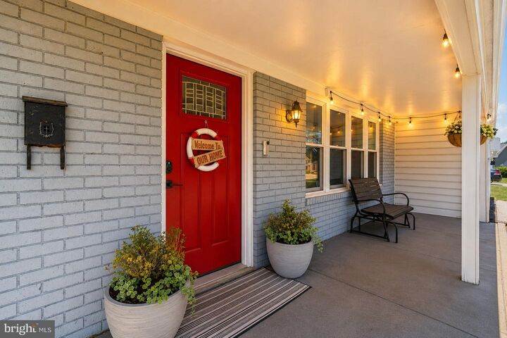 Property Photo: 1602 Pittsfield Lane MD 20716