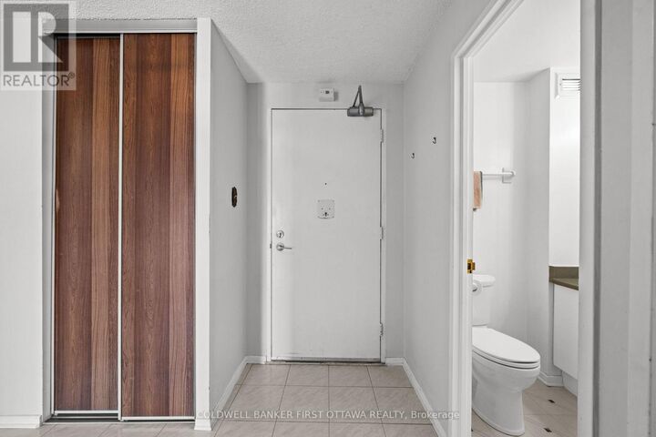 Property Photo:  1100 Ambleside Drive 411  ON K2B 8G6 