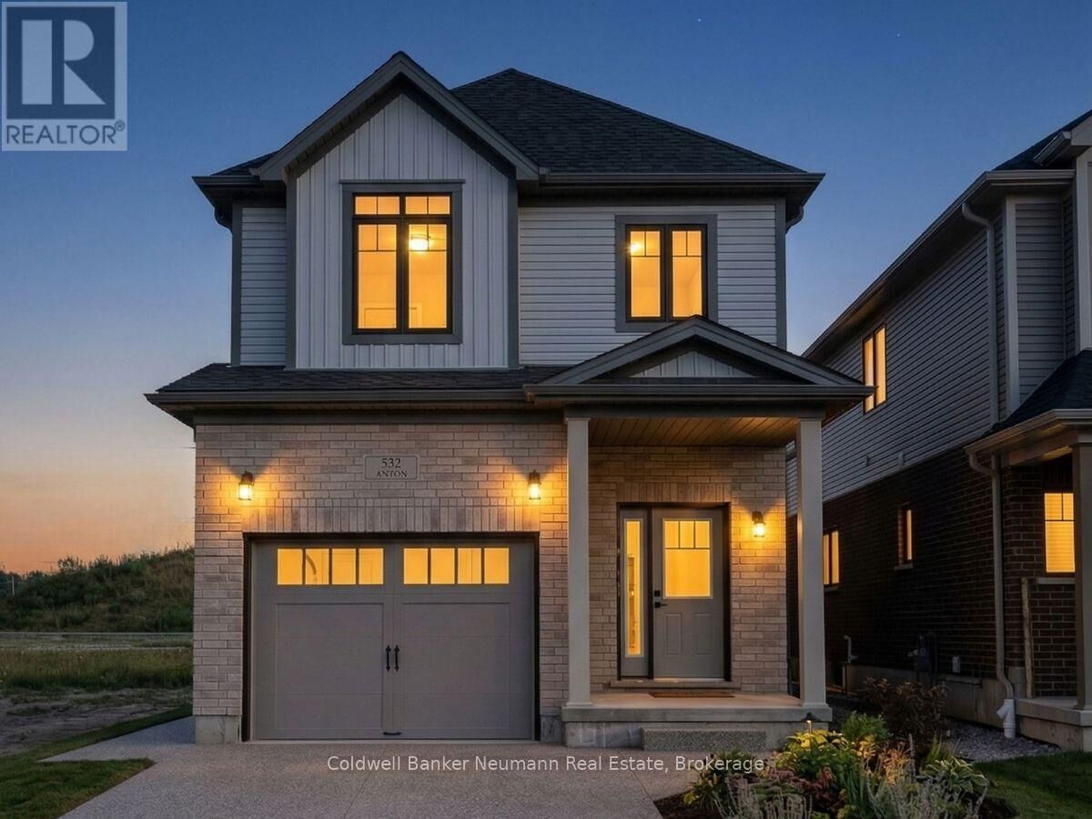 Property Photo:  12 Cadence Common  ON N3C 1A5 