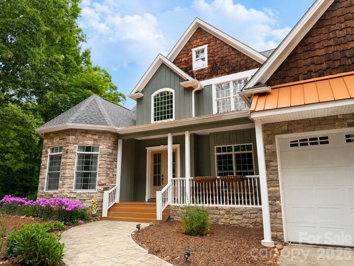 Property Photo: 314 Woodland Drive NC 28778