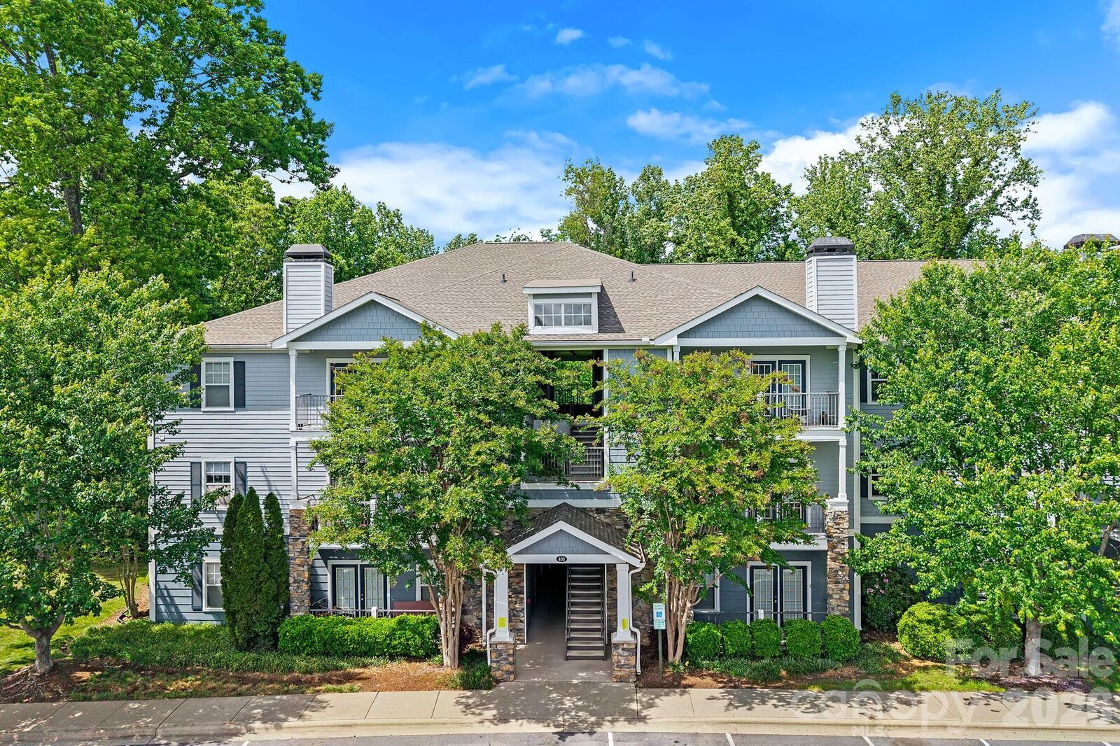 Property Photo:  400 Vista Lake Drive 208  NC 28715 