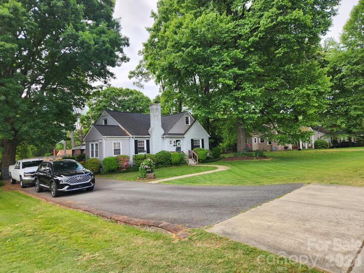 Property Photo: 3922 McMillan Street NC 28205