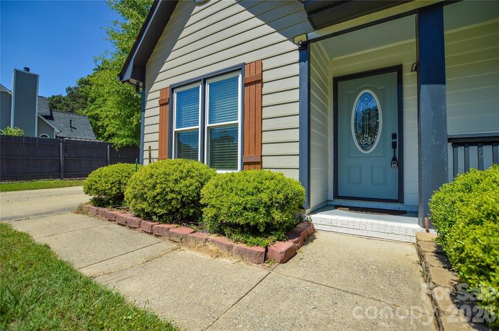 Property Photo:  2407 Caswell Court  NC 28054 