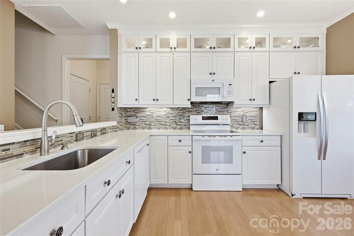 Property Photo: 9510 Kestral Ridge Drive NC 28269
