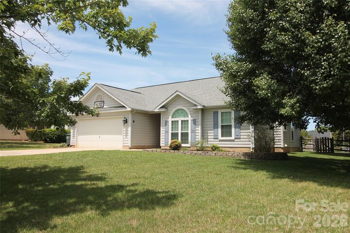 Property Photo:  900 Milkwood Lane  NC 28110 