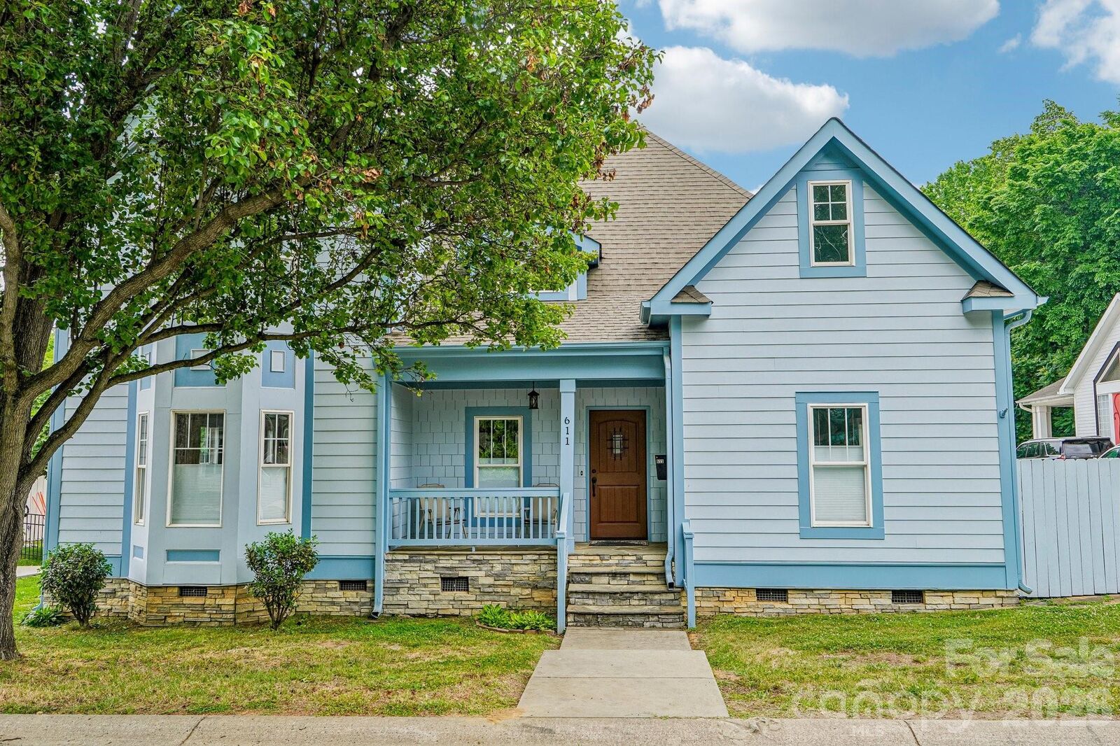 Property Photo: 611 E 37th Street NC 28205
