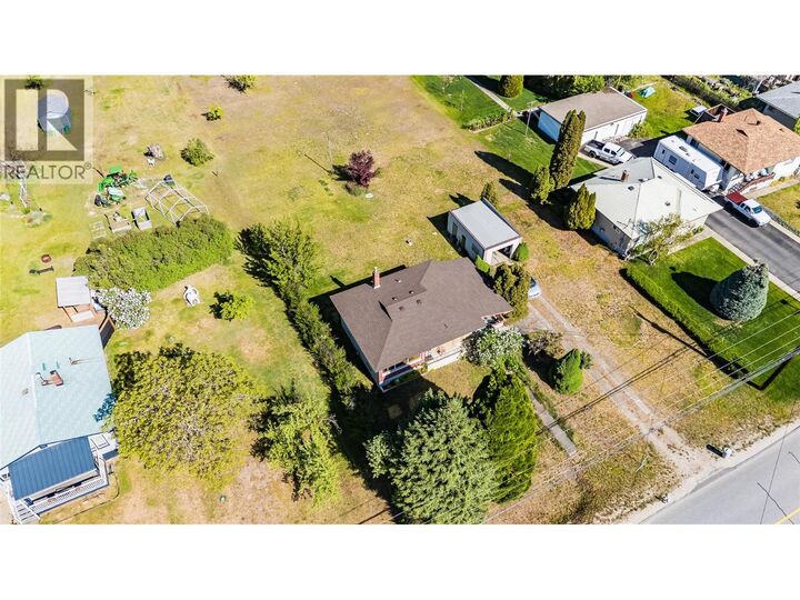 Property Photo:  321 12th Avenue  BC V0G 1G0 