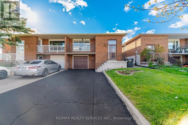 Property Photo:  57 Jellicoe Crescent  ON L6S 3H7 