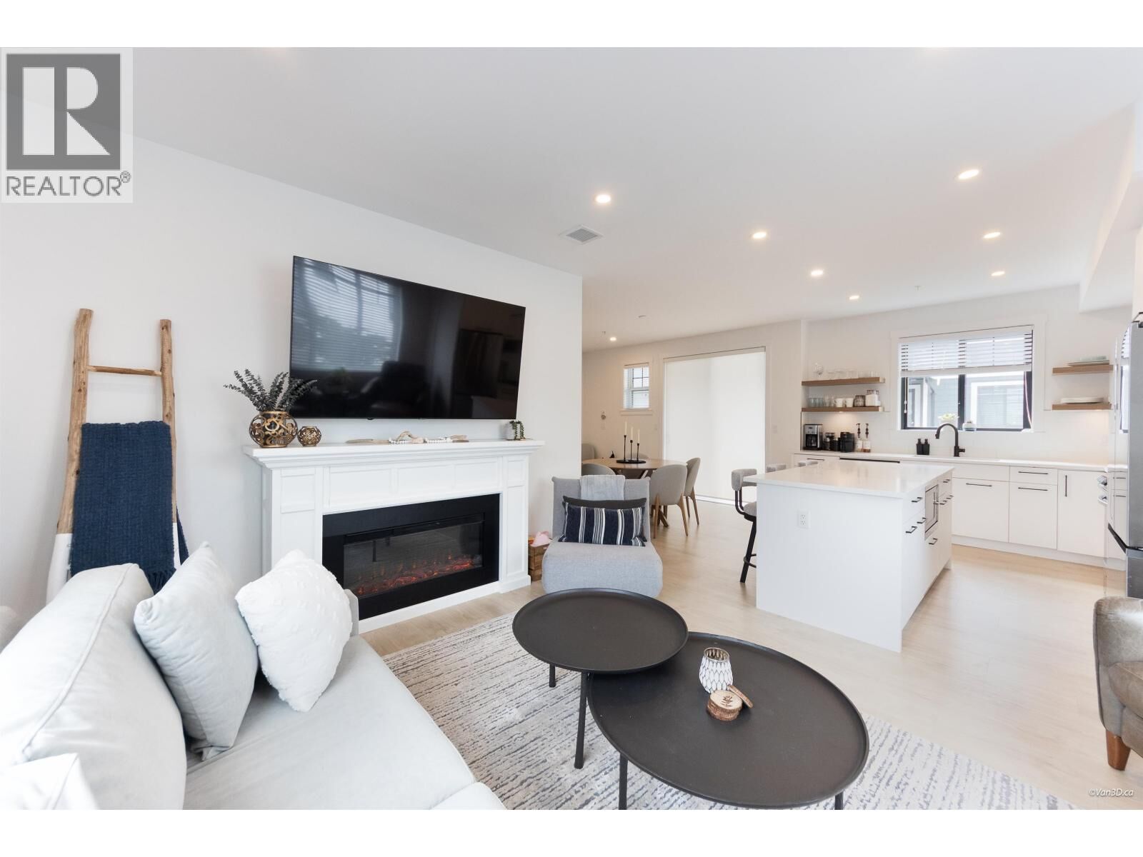 Property Photo:  12018 237 Street 23  BC V4R 0H6 