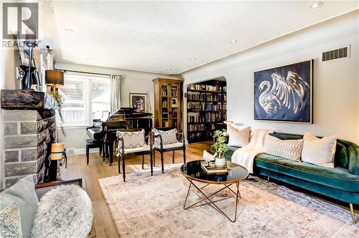 Property Photo:  3 Fallsview Road  ON L9H 5J7 