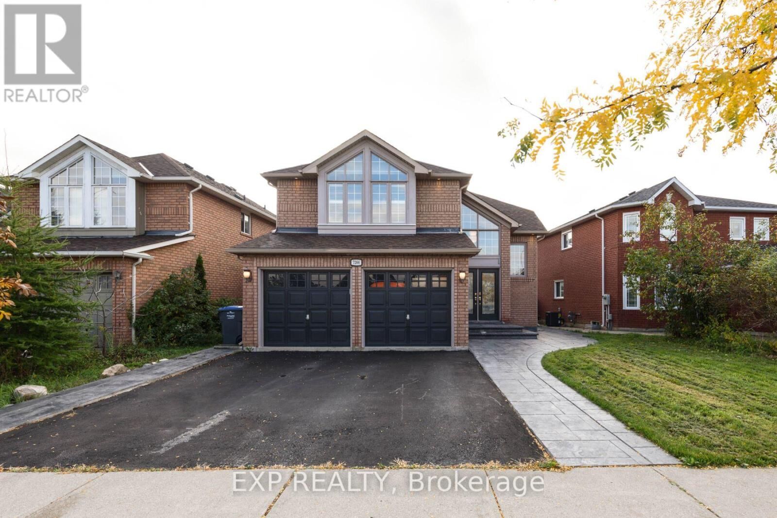 Property Photo:  7266 Terragar Boulevard  ON L5N 7L8 