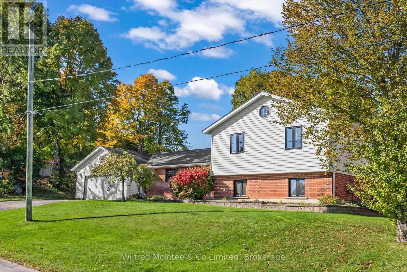 Property Photo:  210 James Street  ON N0G 2N0 