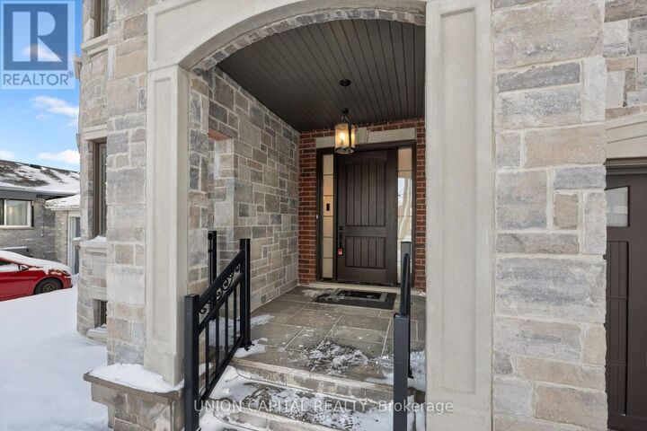 Property Photo:  29 Elm Grove Avenue  ON L4E 2T2 