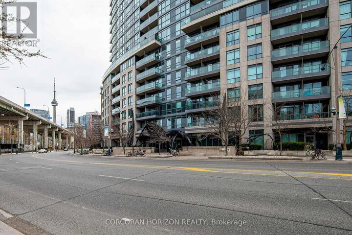 Property Photo:  231 Fort York Boulevard 2108  ON M5V 1B2 