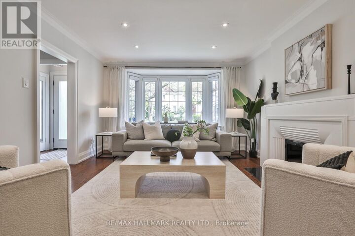 Property Photo:  129 Elm Ridge Drive  ON M6B 1A6 