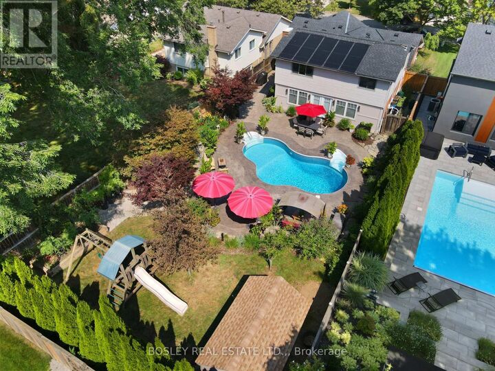 Property Photo:  61 October Drive  ON L2N 6J4 