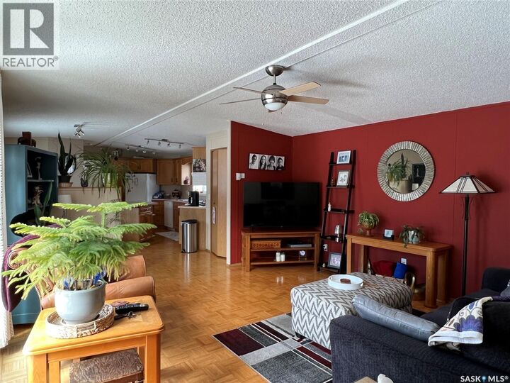 Property Photo:  513 3rd Street NW  SK S0M 1A0 