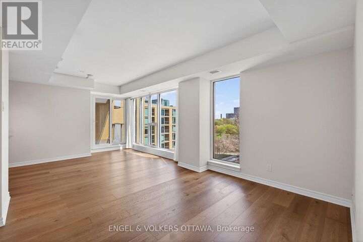 Property Photo:  250 Lett Street 521  ON K1R 0A8 