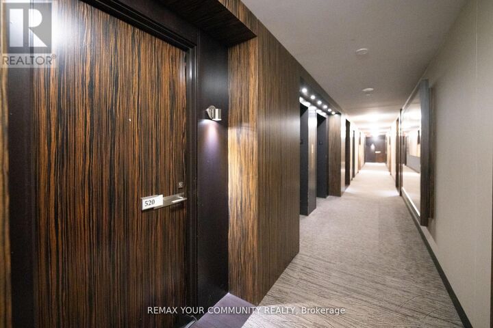 Property Photo:  325 South Park Road 520  ON L3T 0B8 