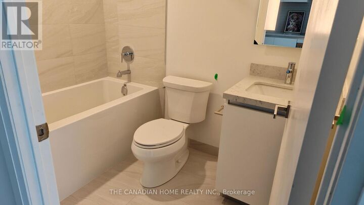 Property Photo:  4015 The Exchange 5708  ON L5B 0N9 