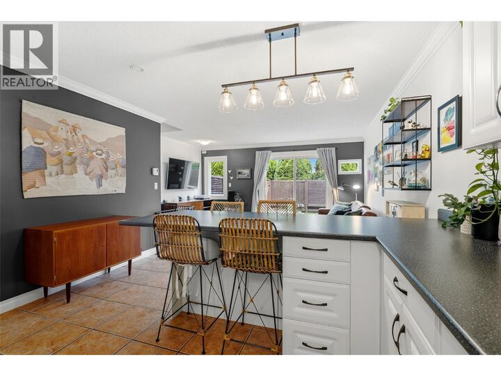 3135 Walnut Street 2 — photo 1