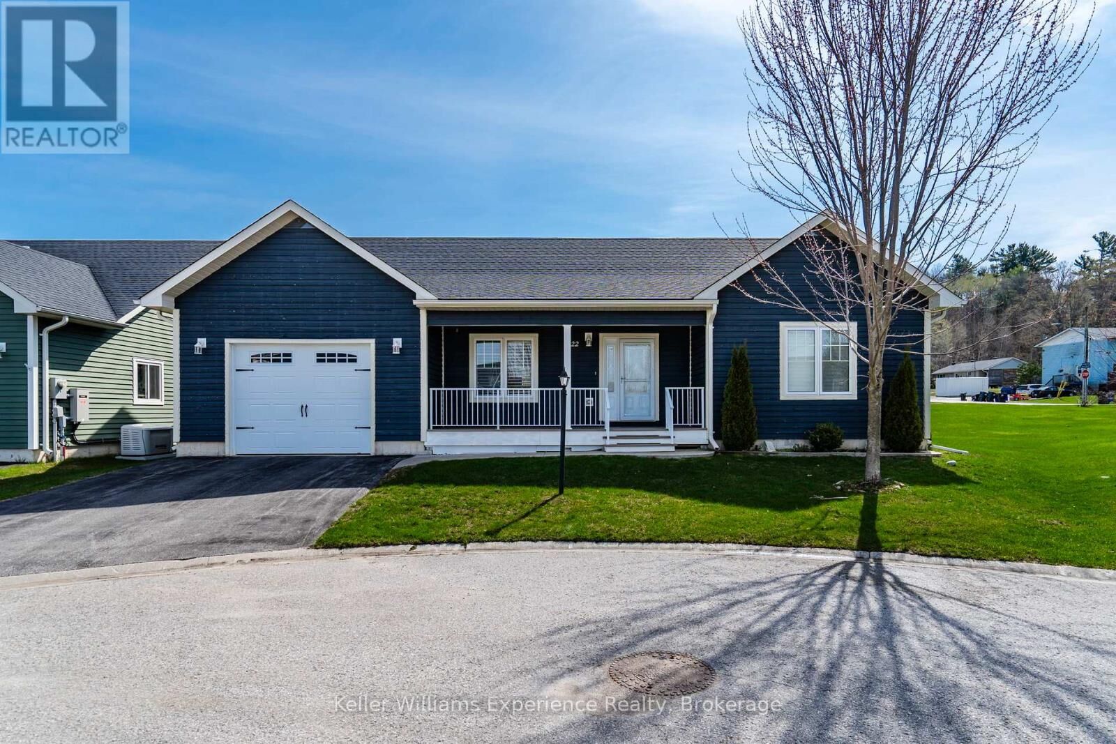 Property Photo:  22 Grew Crescent  ON L9M 0A4 