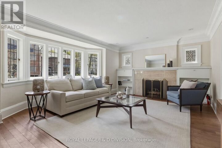Property Photo:  102 Ridge Drive  ON M4T 1B8 