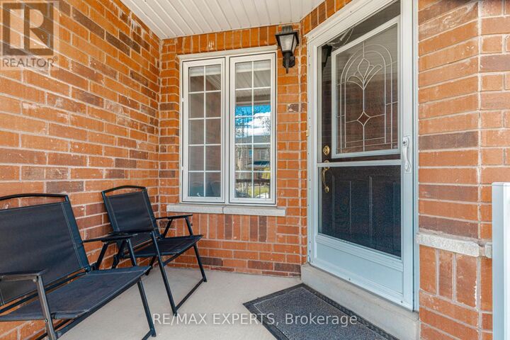 Property Photo:  131 Legnano Crescent  ON L4H 2B6 