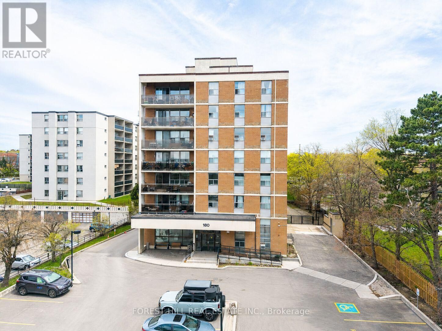 Property Photo:  180 Dudley Avenue 302  ON L3T 4X2 