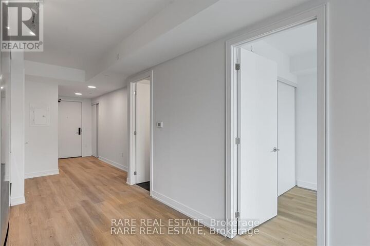 Property Photo:  1 Jarvis Street 802  ON L8R 3J2 