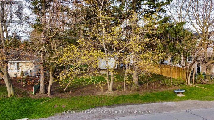 Property Photo:  2A Corbett Avenue  ON L2N 5M4 
