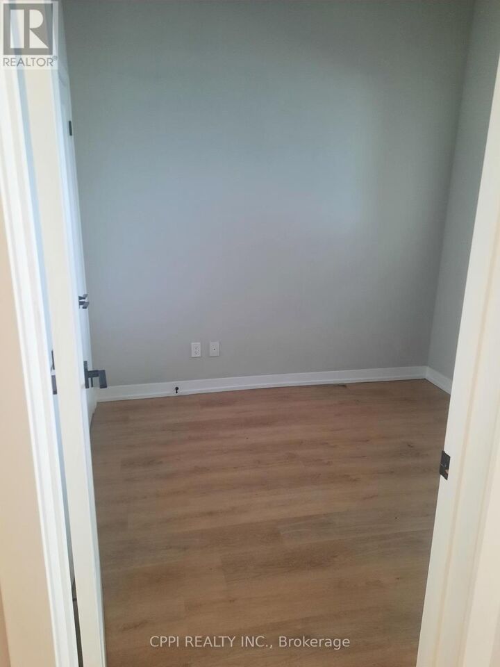 Property Photo:  140 Simcoe Street 208  ON K9H 0K5 